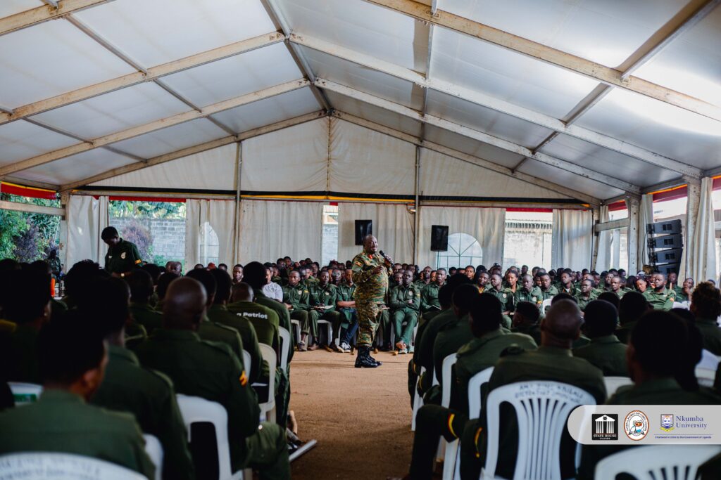 Brig. Gen. Felix Kulayigye with student leaders during his presentation