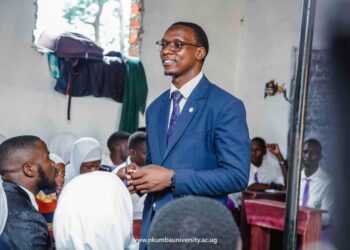 Katended Muhammad courting students at TS1